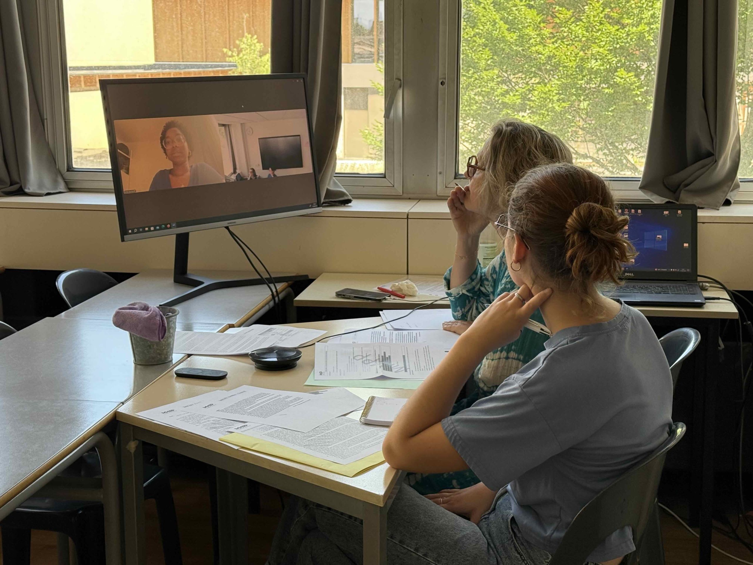etudiante qui prepare les oraux des antilles